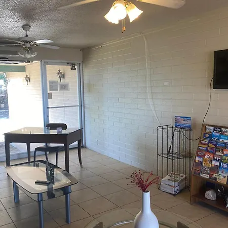 OYO Hotel Yuma AZ Desert Grove