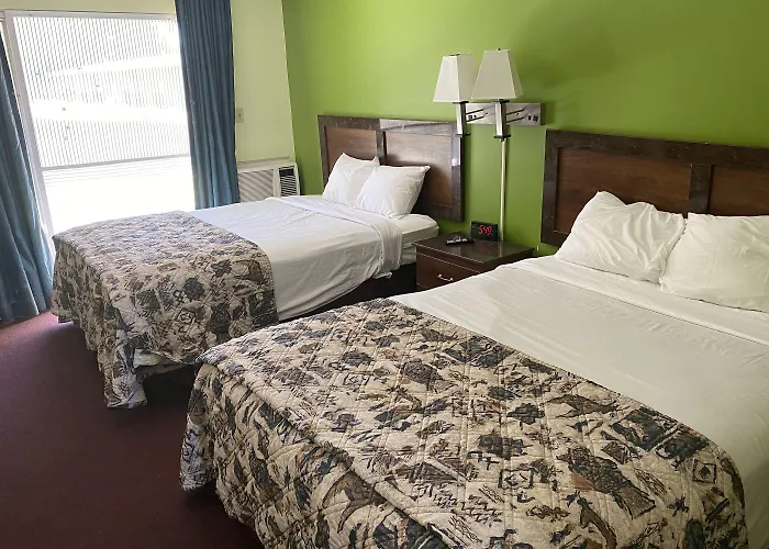 Oyo Az Desert Grove Hotel 2*